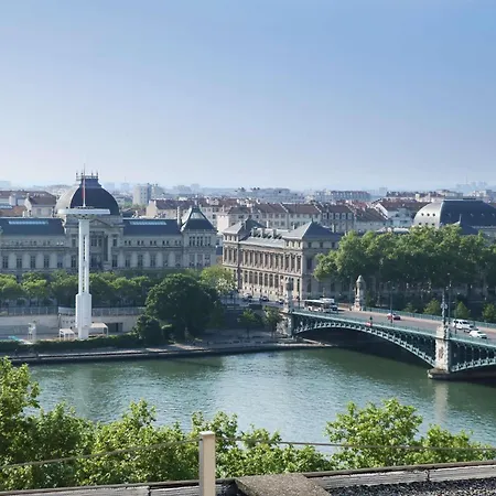 Sofitel Bellecour 5*